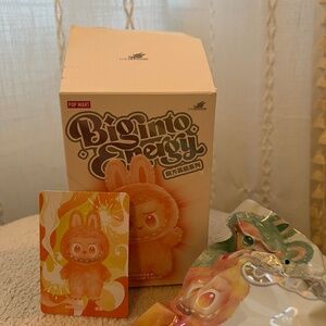 Pop Mart Labubu big into energy pendant Happiness